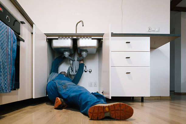 Professional Leak Detection technician working in Newton Highlands, MA